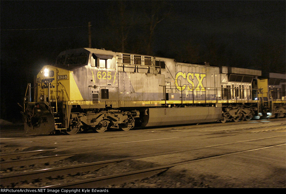 CSX AC6000CW #625 on Q191-11